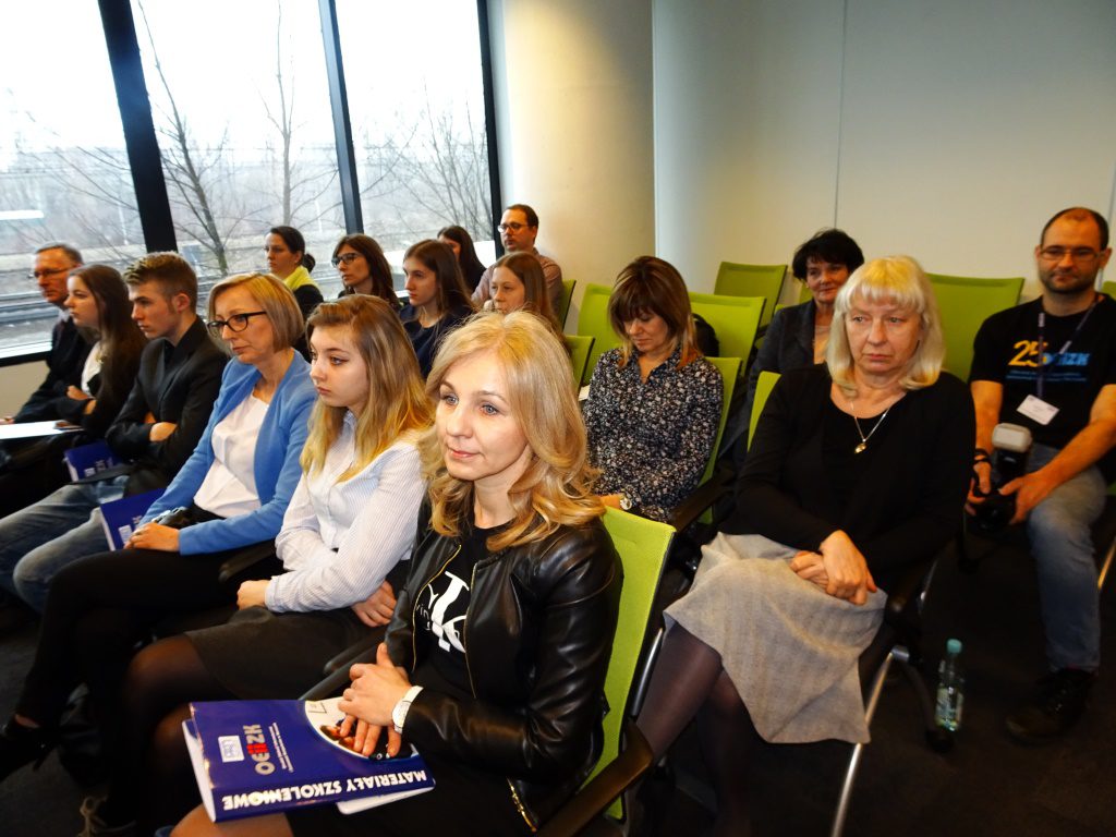 Uczestnicy konferencji Normalizacja w szkole