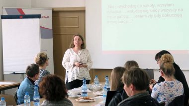 Prezentacja nt. Rodziece KODA- specyfika i doświadczenia w rodzicielstwie i edukacji dzieci dwujęzycznych