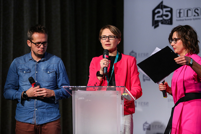 Izabela Laskowska – dyrektor Biura Kształcenia Zawodowego i Edukacji Dorosłych FRSE, Monika Dawid-Sawicka – Ambasadorka EPALE oraz Rafał Żak – trener, Ambasador EPALE.