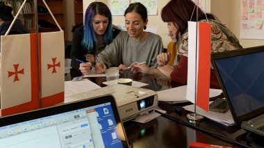 Praca warsztatowa na szkoleniu w Tbilisi