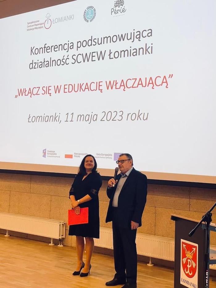 Otwarcie konferencji pod nazwą Włącz się w Edukację Włączającą Łomianki dnia 11 maja 2023. Przemówienie Prezes fundacji Perie i Liderki projektu.