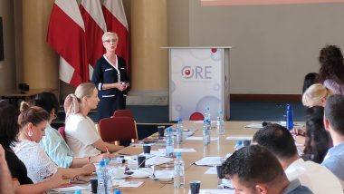 Agnieszka Karczewska -Gzik Kierownik Wydziału Rozwoju Kompetencji Społecznych i Obywatelskich ORE podczas prezentacji