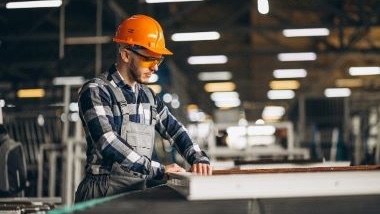 Prognoza zapotrzebowania na pracowników w zawodach szkolnictwa branżowego na krajowym i wojewódzkim rynku pracy 2024