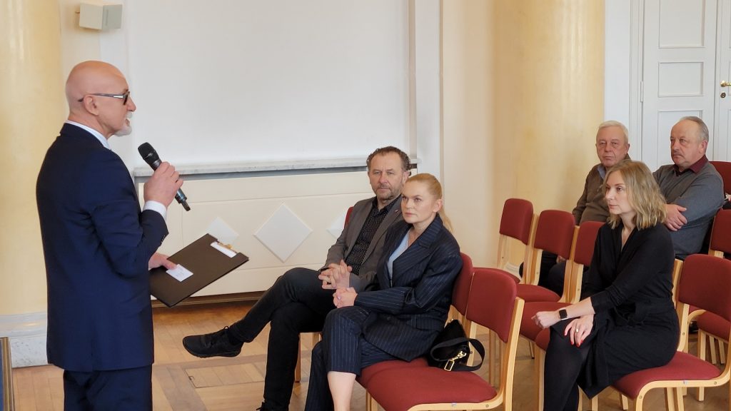 Barbara Nowacka (Minister Edukacji), Robert Bartold (Dyrektor Generalny), Andrzej Suchenek (Dyrektor Ośrodka Rozwoju Edukacji)