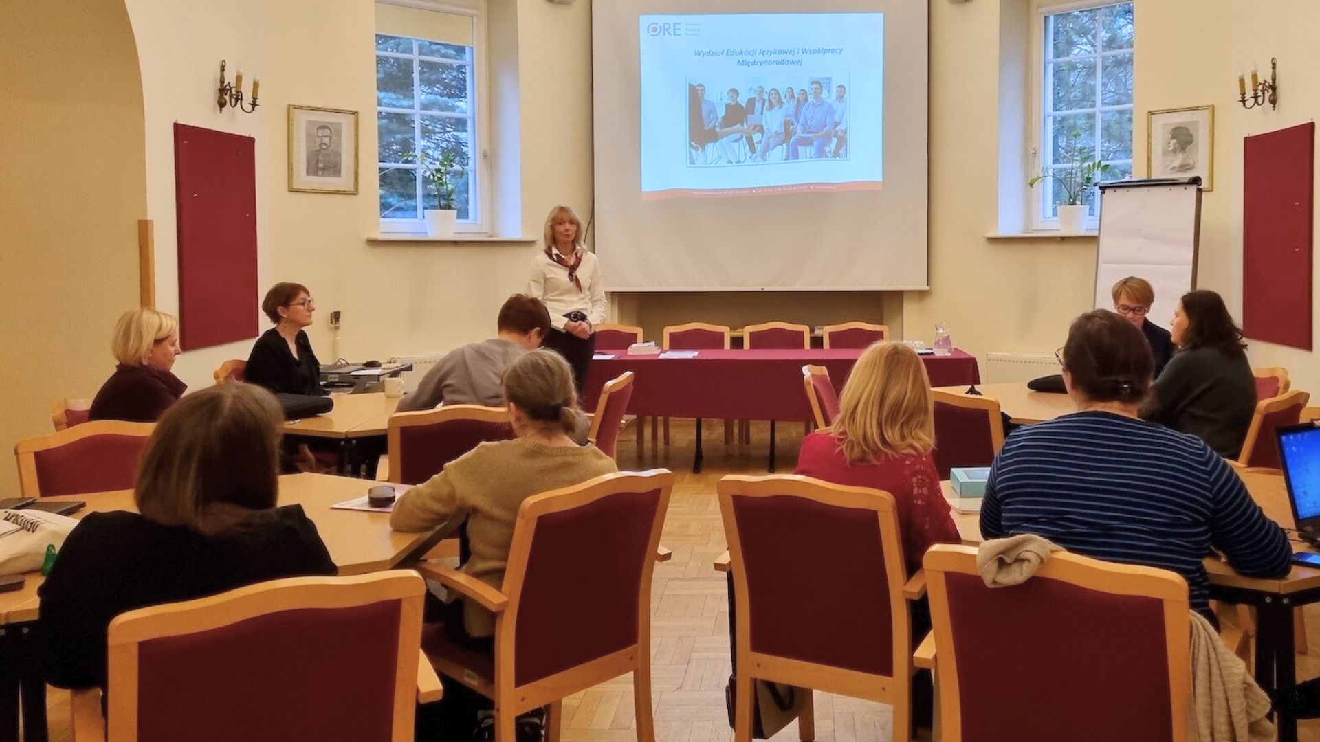 Różnojęzyczność jako atut: Jak wspierać edukację dwu- i wielojęzyczną