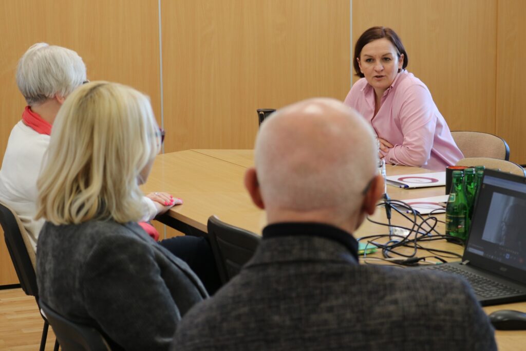 Anna Marciniak - ekspertka merytoryczna ds. sieci współpracy i samokształcenia oraz zespół projektu