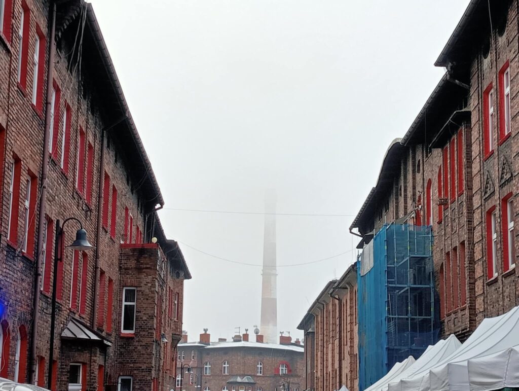 Dowiedzieliśmy się, że Nikiszowiec przez długie lata nie zmieniał swojego wyglądu; stąd jego wyjątkowy urok.