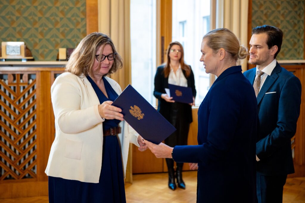 Wręczenie powołania Justynie Józefowicz, kierowniczce Wydziału Promocji Zdrowia, Profilaktyki i Wychowania ORE