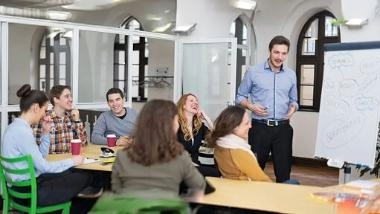 Kawiarenka językowa Goethe-Institut dla nauczycieli języka niemieckiego – rozmowy w miłej atmosferze i dbałość o językową sprawność