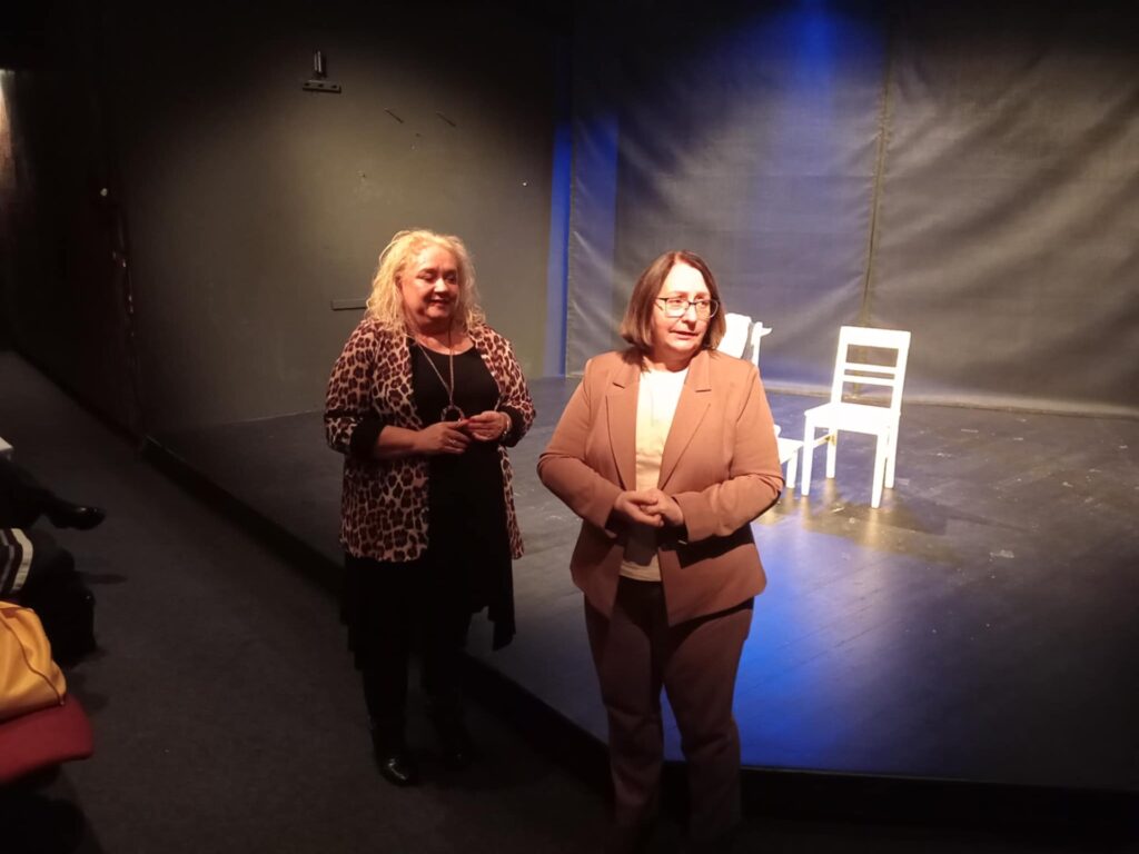 Dyrektor ORE Małgorzata Szeja razem z Anną Morajko-Fornal przedyskutowały z uczestnikami szkolenia perspektywy edukacji regionalnej