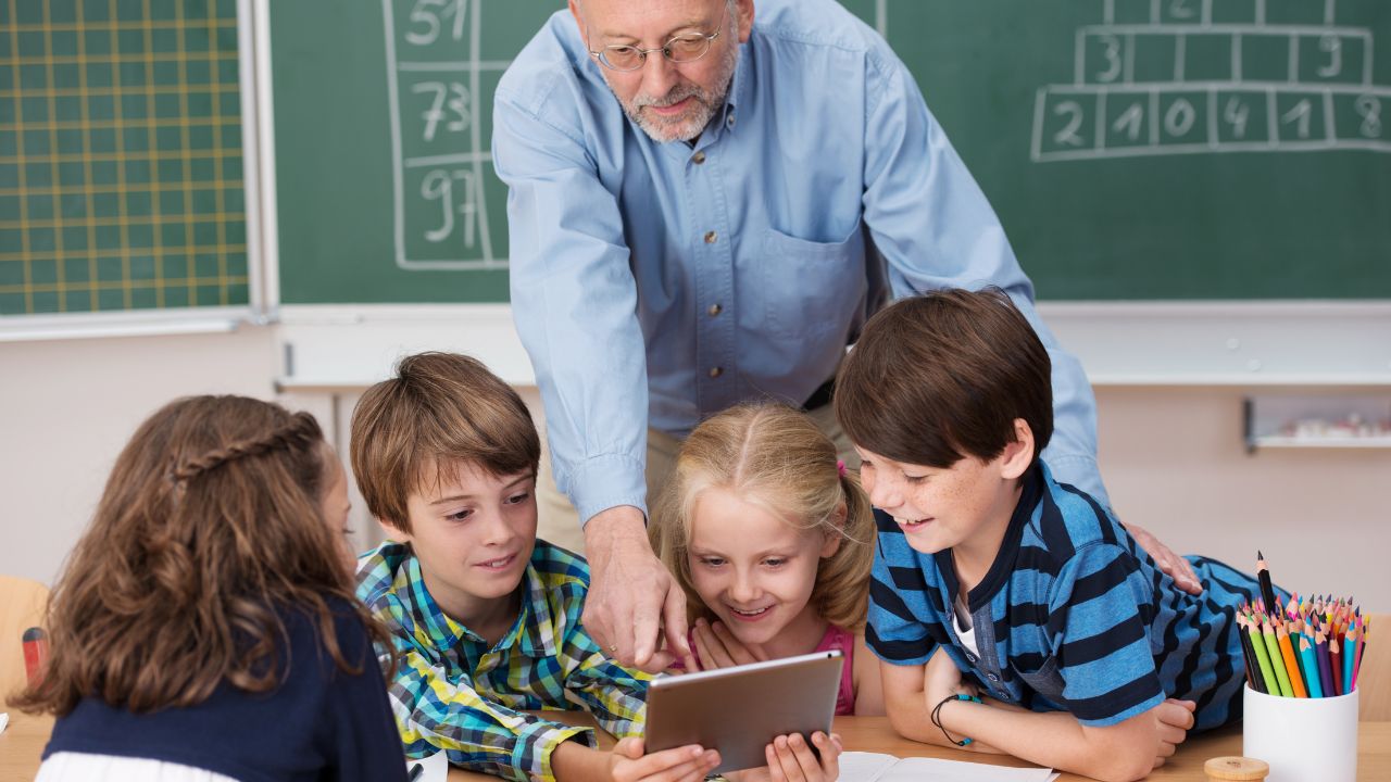 Szkolenie „Potrzeby i możliwości uczniów, wsparcie ich dobrostanu” w ramach cyklu „Zróżnicowany zespół klasowy – szansa na sukces wszystkich uczniów”