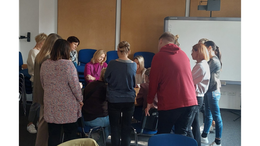 Uczestnicy w czasie pracy warsztatowej