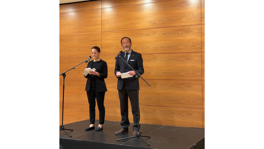 Jego Ekscelencja Ambasador Niemiec w Polsce Pan Viktor Elbling wraz z pracownikami Ambasady i ZfA