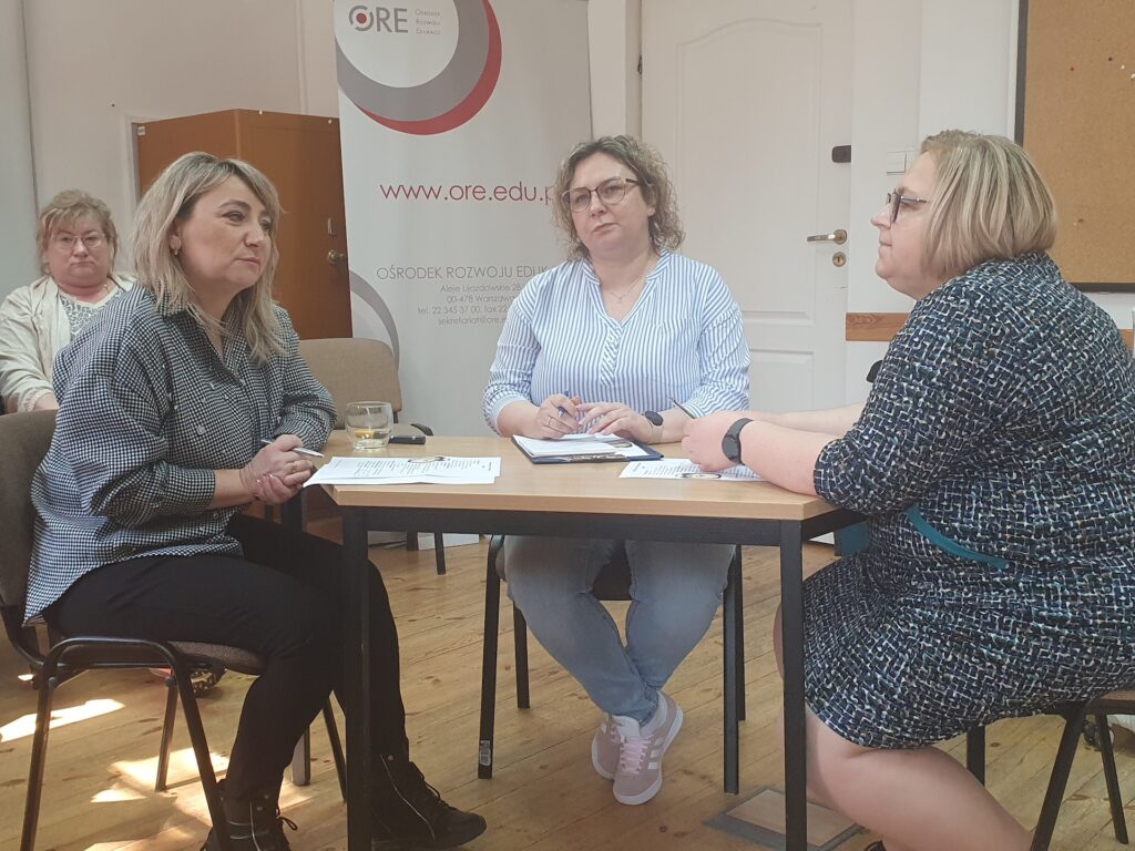 Uczestnicy warsztatów podczas ćwiczeń praktycznych – grupowych i indywidualnych