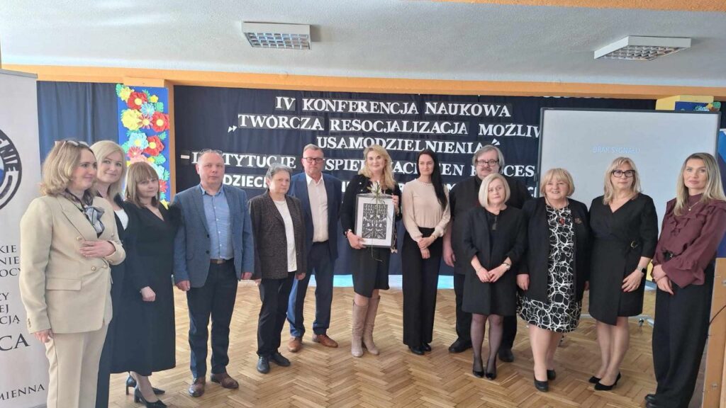 Przedstawiciele MOW w Gołotczyźnie, Zespołu Placówek Resocjalizacyjno-Wychowawczych w Skarżysku-Kamiennej oraz ORE