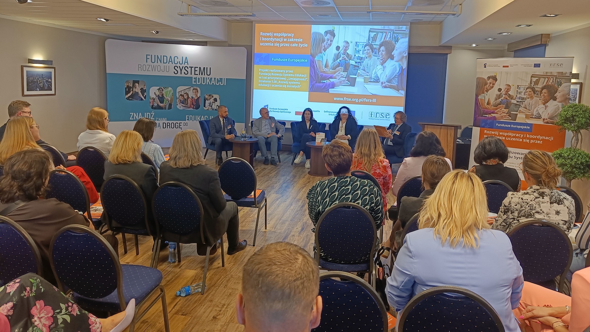 ORE na ogólnopolskiej konferencji LOWE: dwa dni inspiracji, wymiany doświadczeń i budowania współpracy