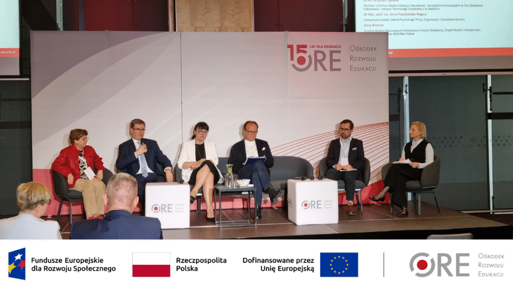 Panel dyskusyjny podczas konferencji