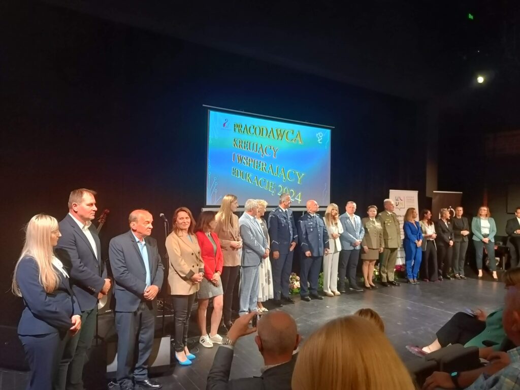 Przedstawiciele firm i instytucji biorących udział w konkursie