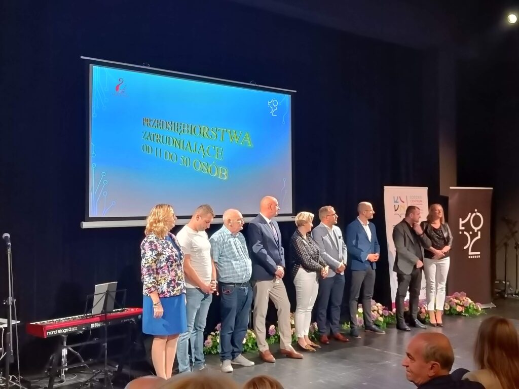 Przedstawiciele firm i instytucji biorących udział w konkursie, zatrudniających od 11 do 50 osób