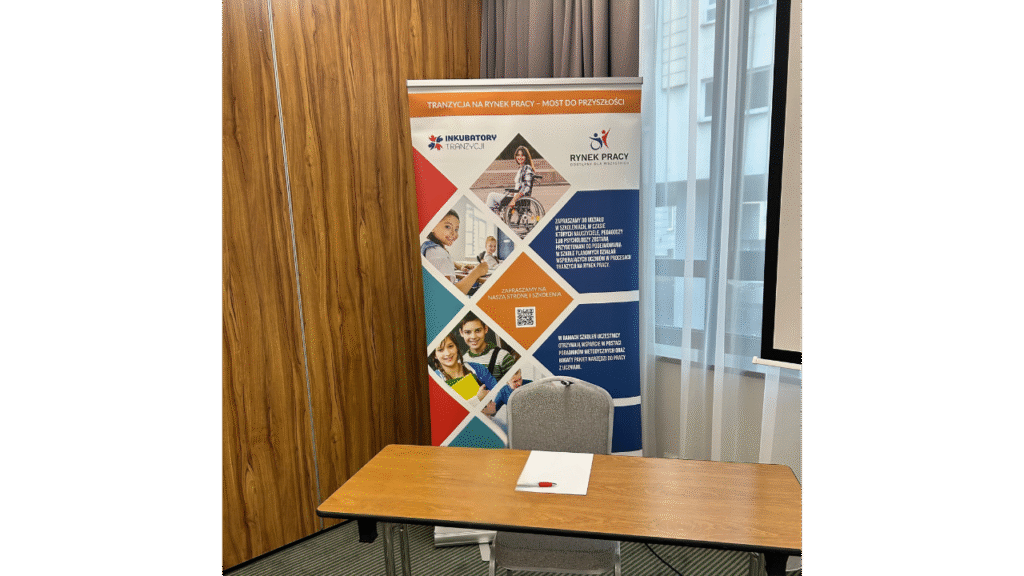 Baner promujący projekt „Tranzycja na rynek pracy – Most do przyszłości”