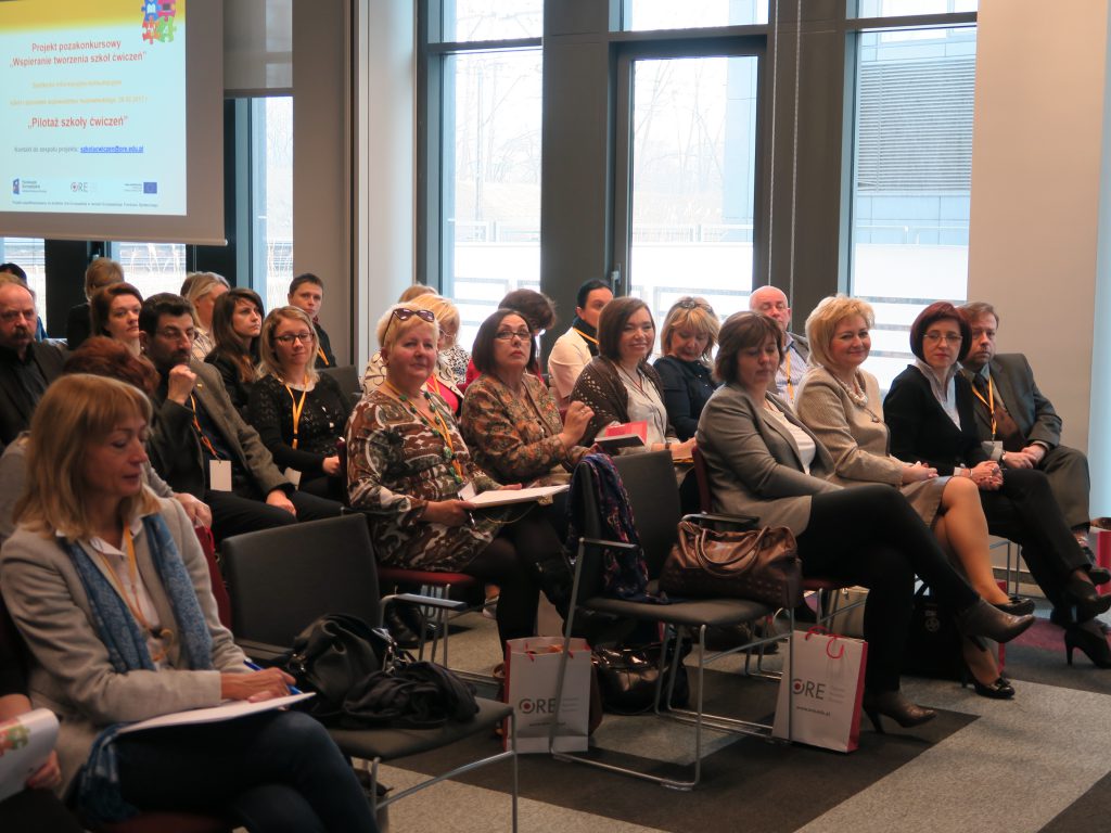 Uczestnicy spotkania (zdjęcie grupowe)