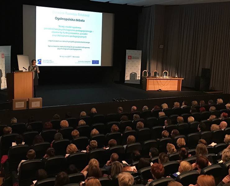 Minister Zalewska przedstawia cele debaty