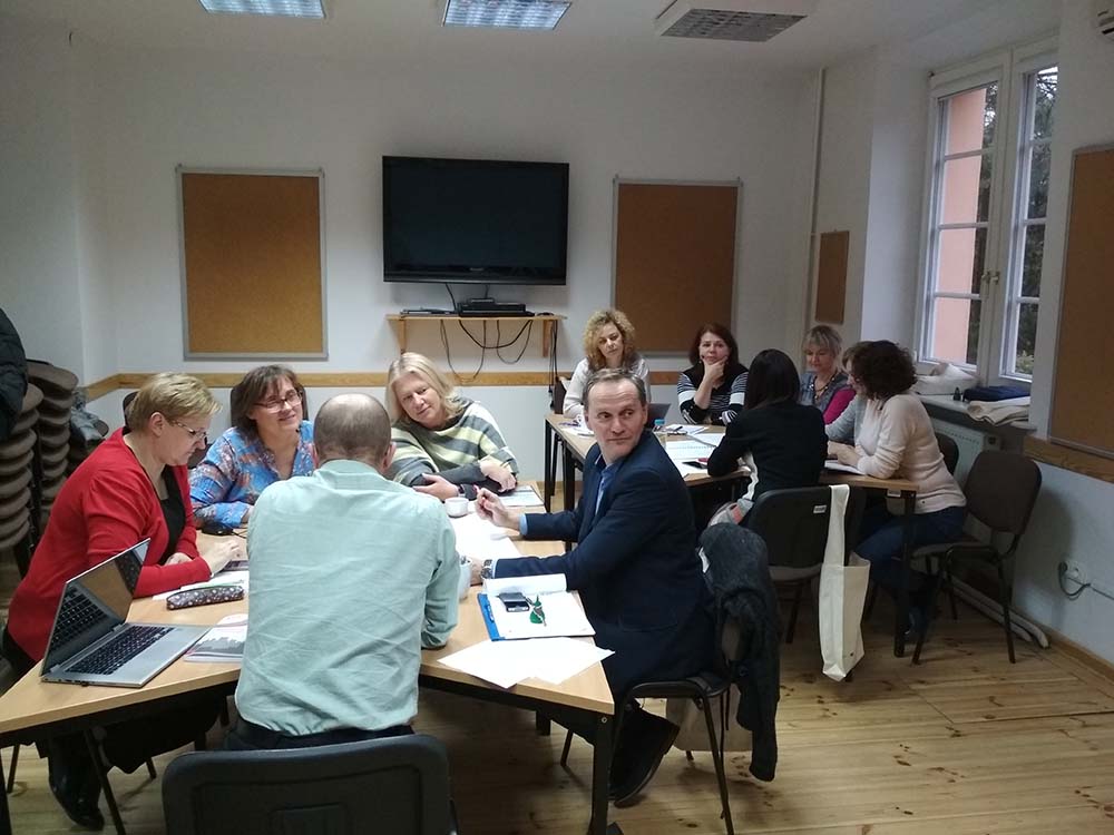 Uczestnicy spotkania autorów Programu szkolenia dla trenerów