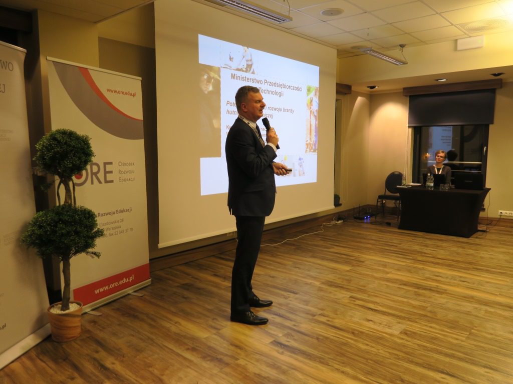 Krzysztof Zaręba – naczelnik Wydziału Polityki Przemysłowej Departamentu Innowacji w Ministerstwie Przedsiębiorczości i Technologii