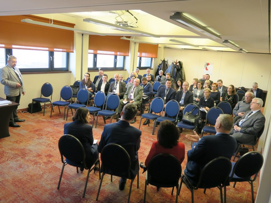 ekspert branży hutniczo-odlewniczej Wojciech Cebo prowadzi warsztat