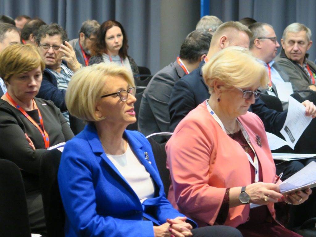 Sekretarz Stanu MEN Marzena Machałek oraz Wicedyrektor ORE Bożena Mayer-Gawron