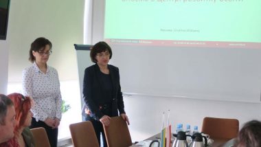 Wicedyrektor ORE Beata Jancarz-Łanczkowska wita gości