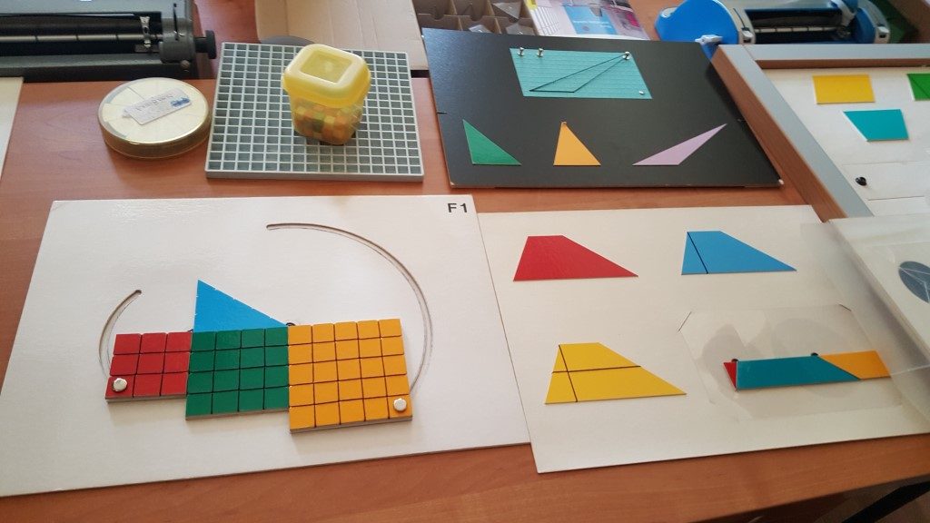 Pomoce do nauczania matematyki 4