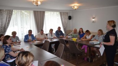 Uczestnicy w trakcie pracy w grupie