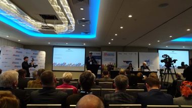 wystąpienie Marcina Opalińskiego, Prezesa LS Airport Services i LS Technics otwierające konferencję "Lotnicze szkolnictwo techniczne a rozwój i potrzeby branży lotniczej w Polsce"