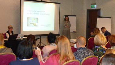 kierownik projektu Joanna Saska Dymnicka oraz ekspert merytoryczny Anna Pregler podczas spotkania z ekspertami branżowymi