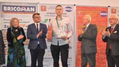 Fot. Komitet główny turnieju budowlanego złota kielnia