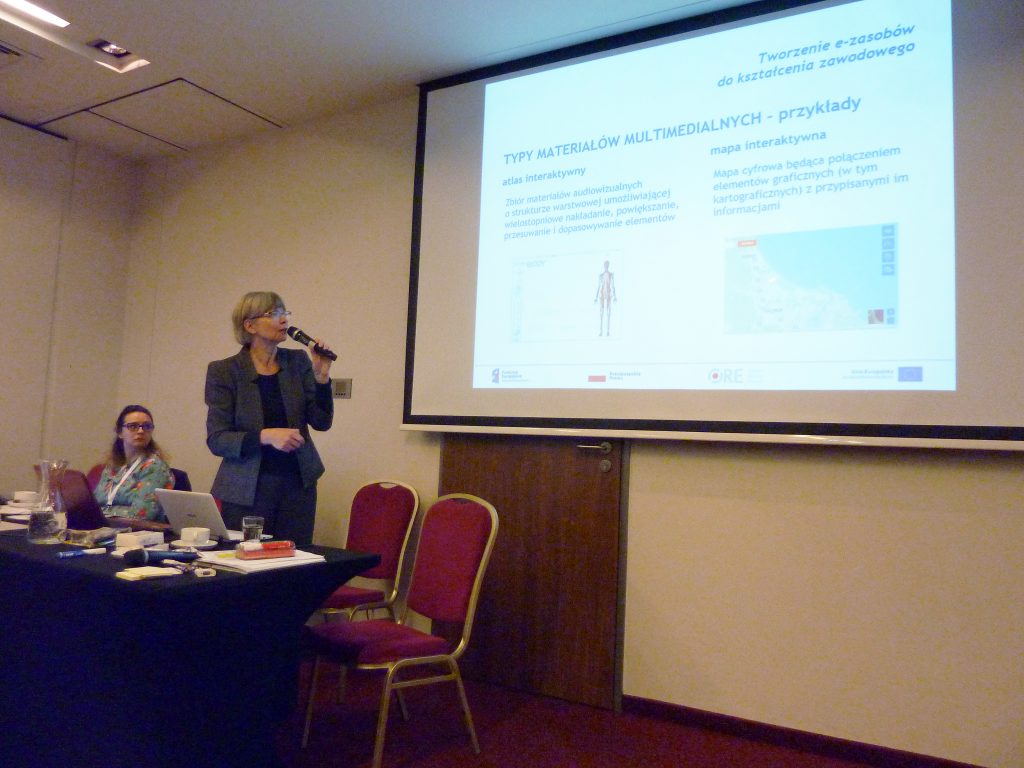 Anna Pregler ekspert merytoryczny podczas spotkania z uczestnikami