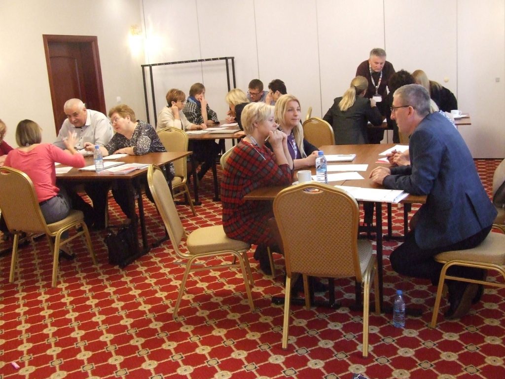 Szkolenie dla ekspertów ds. rozwoju oświaty samorządowej. Zajęcia warsztatowe dotyczące realizacji wsparcia rozwojowego adresowanego do JST