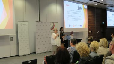 Prelekcja Agnieszki Pietryki i Justyny Ilczuk do uczestników konferencji.