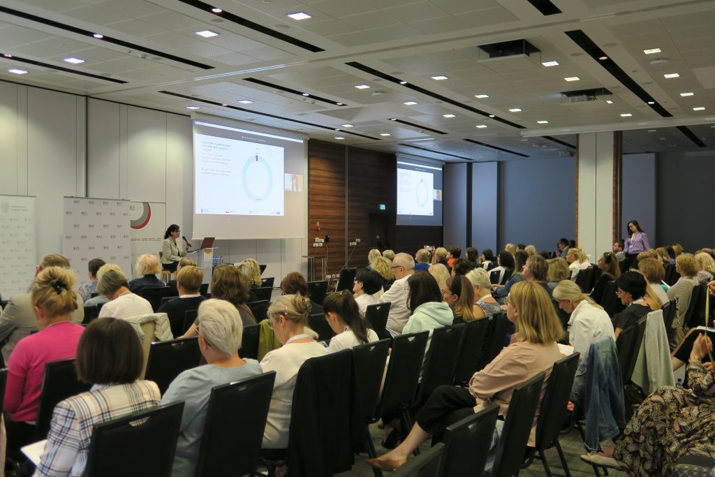 Prelekcja online Tamar Isakadze z Ministerstwa Edukacji Gruzji.