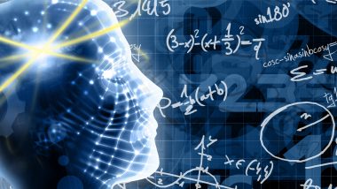 na niebieskim tle zarys głowy. W tle znajdują się zapisy równań matematycznych