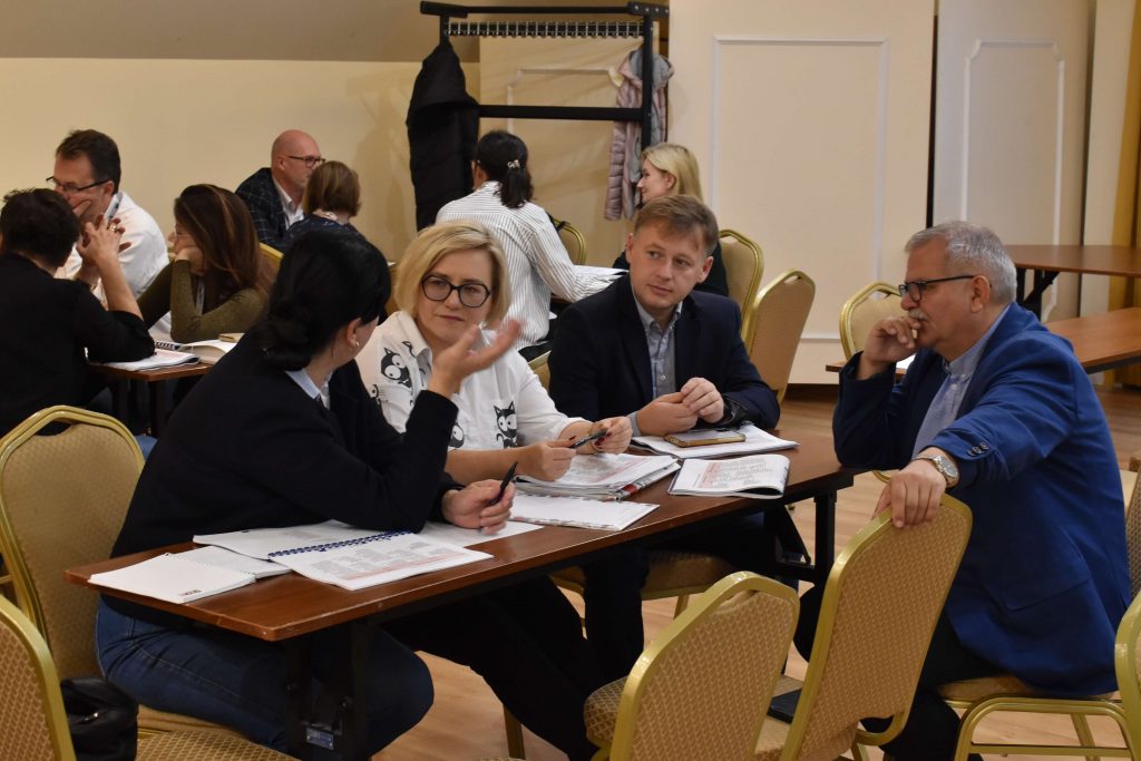 Warsztaty - praca w zespołach reprezentujących jednostki samorządu terytorialnego