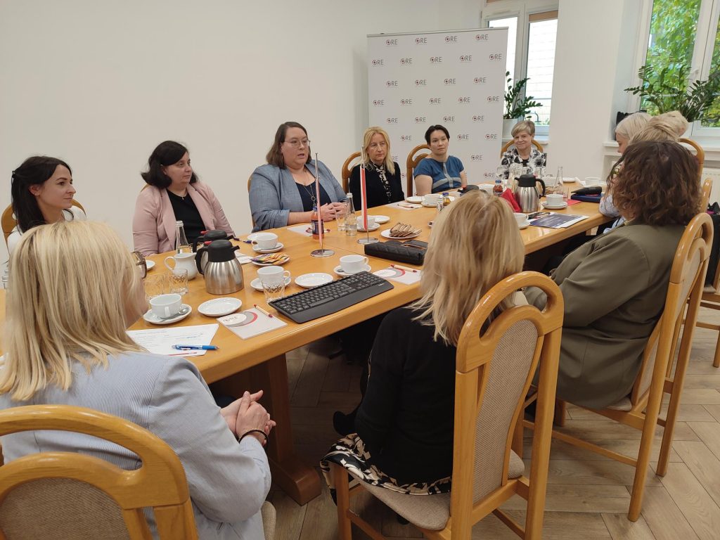 Uczestniczki spotkania - w środku p. Joanne Clyde, Director of Multilingual Department ISBE