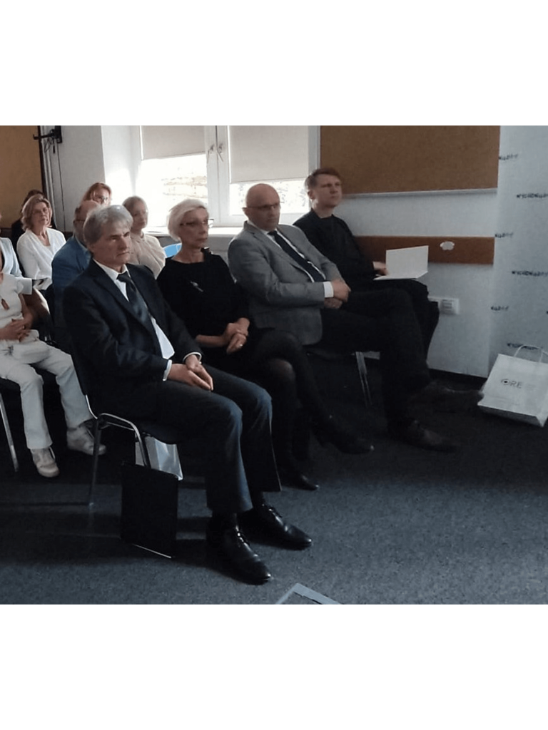 Od lewej: dr hab. Marek Czachorowski, Katolicki Uniwersytet Lubelski, Agnieszka Karczewska-Gzik, Kierownik Wydziału Rozwoju Kompetencji Społecznych i Obywatelskich, Tomasz Pitucha, Wicedyrektor Ośrodka Rozwoju Edukacji, dr Jacek Frydrych, nauczyciel filozofii w III LO im. Unii Lubelskiej w Lublinie