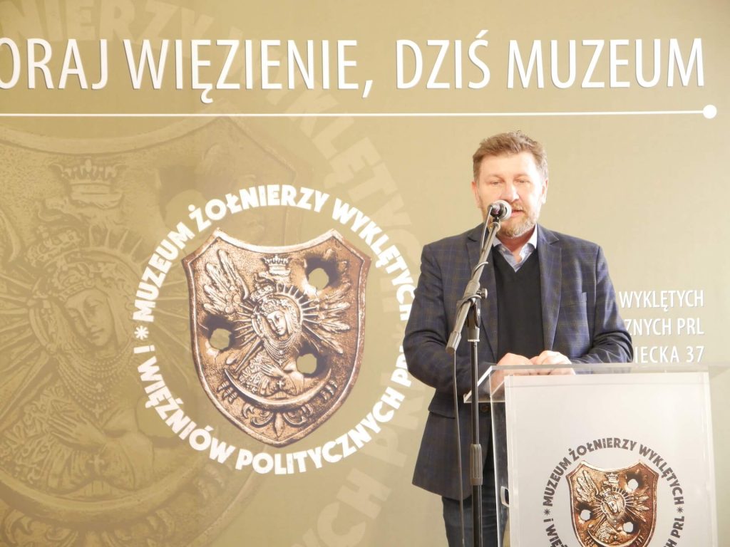 arosław Wróblewski, Kierownik Działu Informacji, Promocji i Wydawnictw w Muzeum Żołnierzy Wyklętych i Więźniów Politycznych PRL