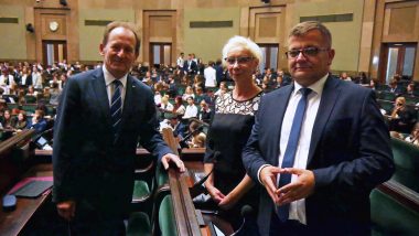 od lewej: prof. Włodzimierz Bernacki Sekretarz Stanu Ministerstwa Edukacji i Nauki, Agnieszka Karczewska –Gzik Kierownik Wydziału Rozwoju Kompetencji Społecznych i Obywatelskich Ośrodek Rozwoju Edukacji, Tomasz Madej p.o. Dyrektor Ośrodka Rozwoju Edukacji w Warszawie