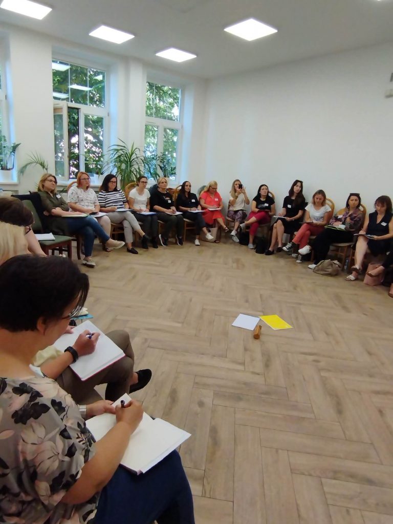 Grupa szkoleniowa podczas warsztatów "Trening Pewności Siebie" 28-29.09.2023