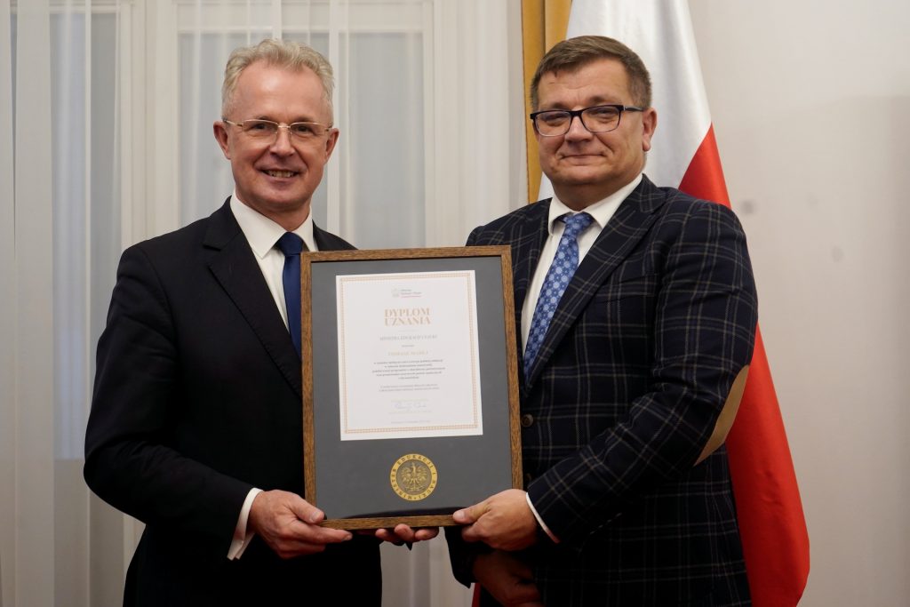 Dyrektor Generalny Sławomir Adamiec, Tomasz Madej Dyrektor Ośrodka Rozwoju Edukacji, Źródło zdjęć fotograf ministerialny- Konrad Trześniak wydział prasowy MEIN
