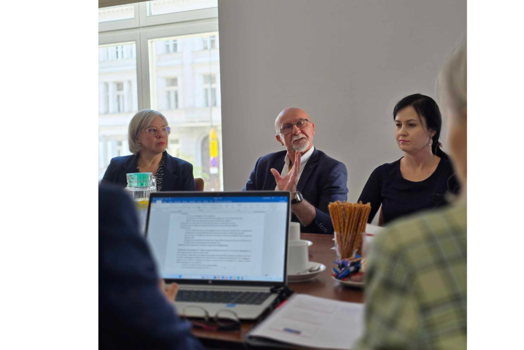 Wizyta studyjna przedstawicieli francuskiego systemu edukacji: Bernadette Paccalin, Kamel Haddad, Jérôme Muzard, Pierre Pottez, Angeline Joyet, Jean-Pierre Méau, Jérémie Ranque; przedstawiciele Instytutu Francuskiego i Ambasady: Francji Philipp Morisset i Anna Leszczyńska-Wojno przedstawiciele ORE; Andrzej Suchenek i Magdalena Mrozkowiak, Magdalena Płotczyk, Anna Susek