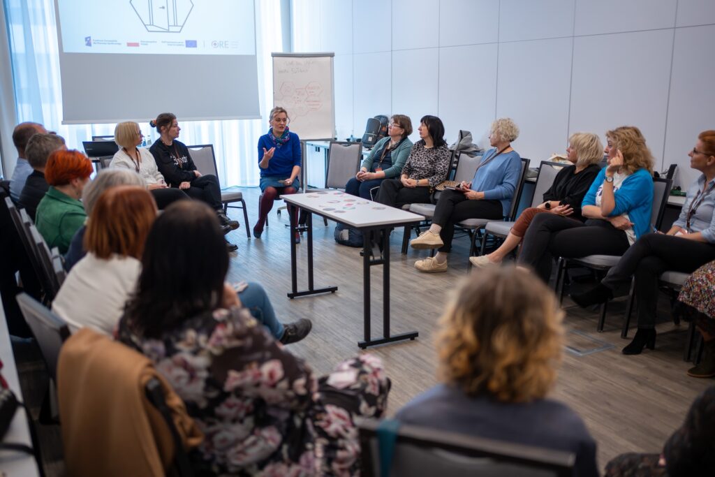 Uczestnicy konferencji podczas warsztatów